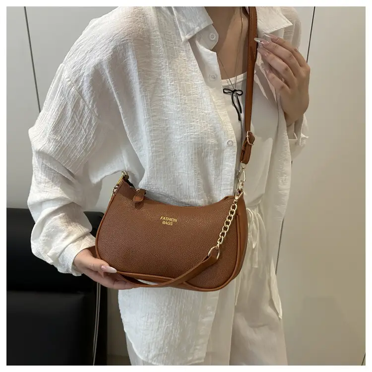 Women's Textured Shoulder Bag 2025 Summer — feature 9