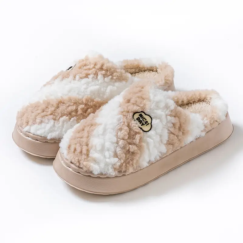 Two-Tone Plush Embroidered Slippers with a Soft Cushioning Feel, Suitable for Autumn and Winter, Warm and Thick-Soled, Lightweight, for Couples and Postpartum Care - Image 3