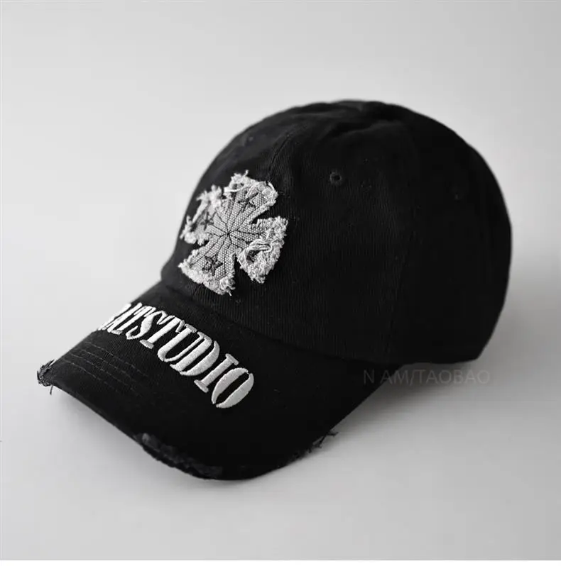 Black American Style Baseball Cap with Embroidered Cross Flower & "MASTUDIO" Text — feature 8