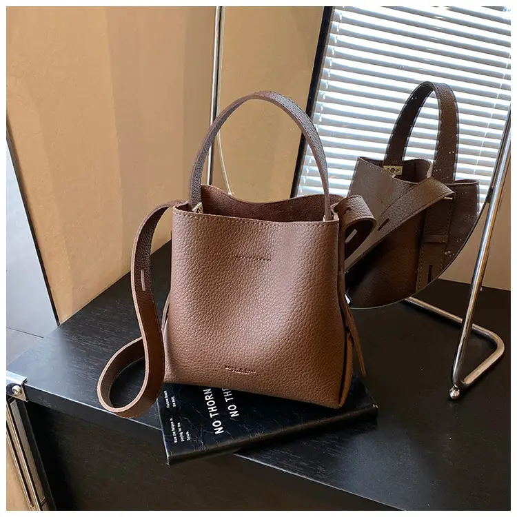 Retro Brown Leather Bucket Bag for Women 2025 — feature 13