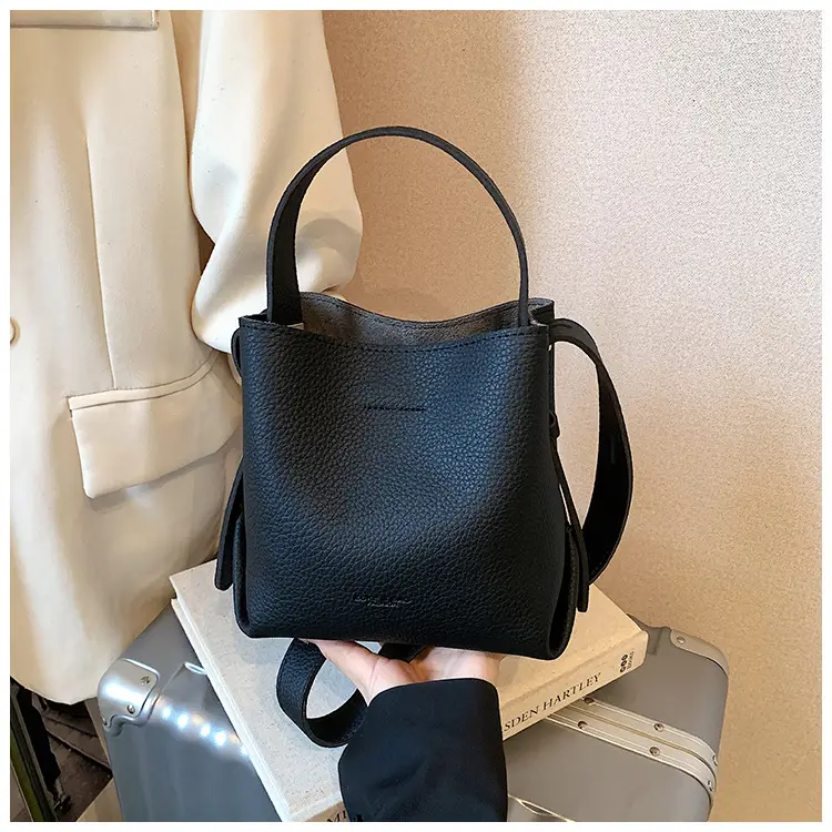 Retro Brown Leather Bucket Bag for Women 2025 — feature 16