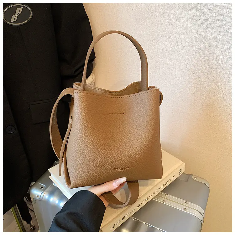 Retro Brown Leather Bucket Bag for Women 2025 — feature 18