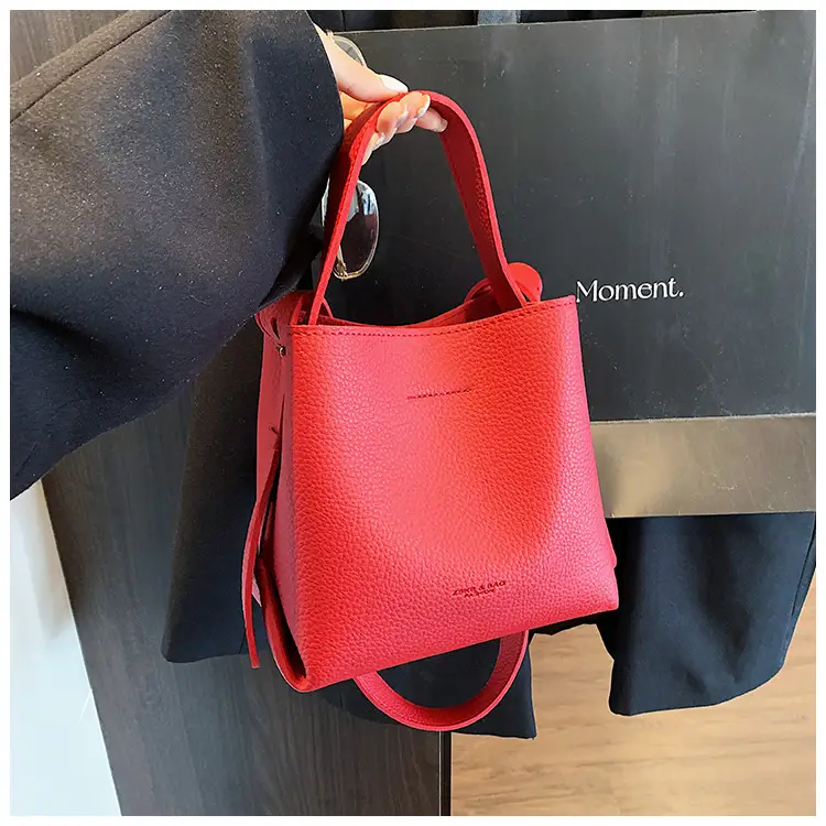 Retro Brown Leather Bucket Bag for Women 2025 — feature 20