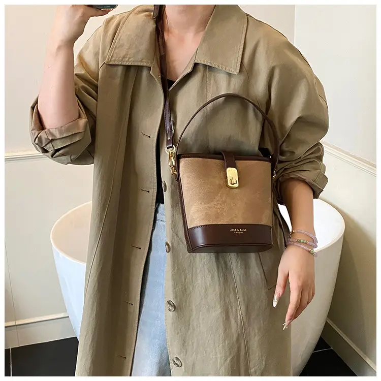 Vintage Niche Women's Shoulder Crossbody Bag for Autumn Winter 2026 — feature 21