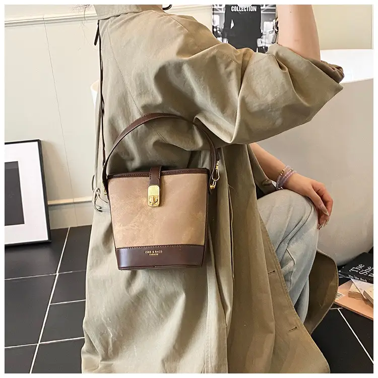 Vintage Niche Women's Shoulder Crossbody Bag for Autumn Winter 2026 — feature 22