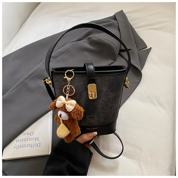 Vintage Niche Women's Shoulder Crossbody Bag for Autumn Winter 2026 - Image 5
