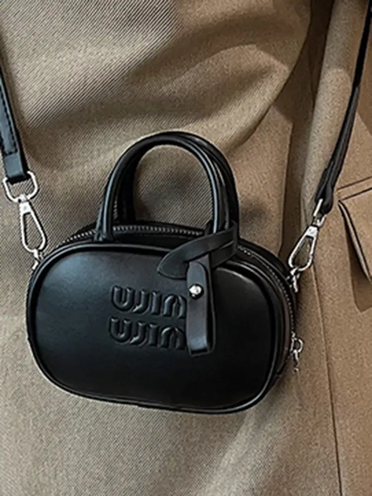 Women's Brown Leather Shoulder Bag with Zipper Closure - Image 8