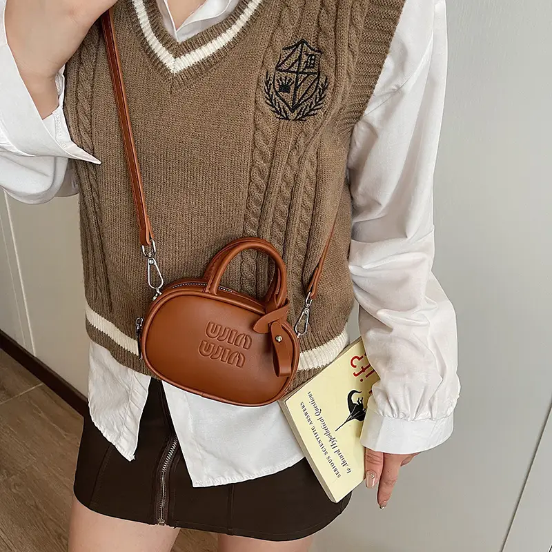 Women's Brown Leather Shoulder Bag with Zipper Closure — feature 20
