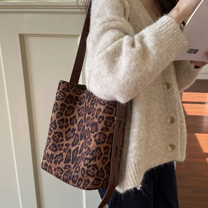 Leopard Print Bucket Bags for Women Brown Black