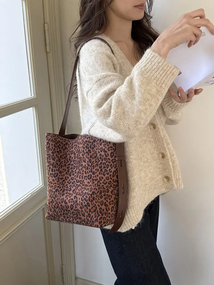 Leopard Print Bucket Bags for Women Brown Black — feature 15