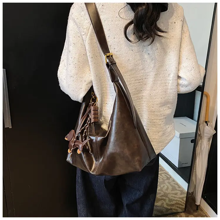 Brown Leather Crossbody Bag for Women Large Capacity — feature 12