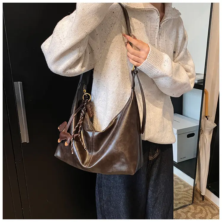 Brown Leather Crossbody Bag for Women Large Capacity — feature 13