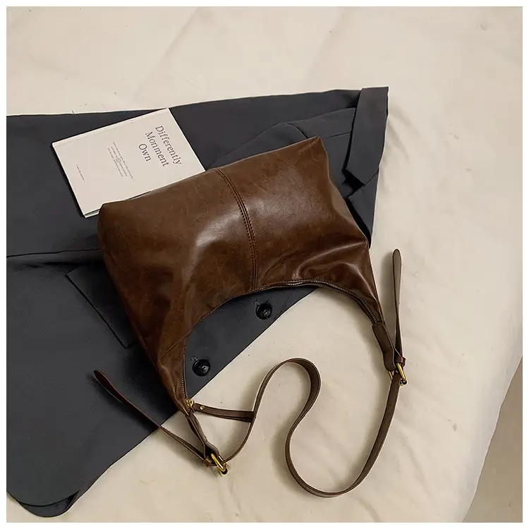 Brown Leather Crossbody Bag for Women Large Capacity — feature 9