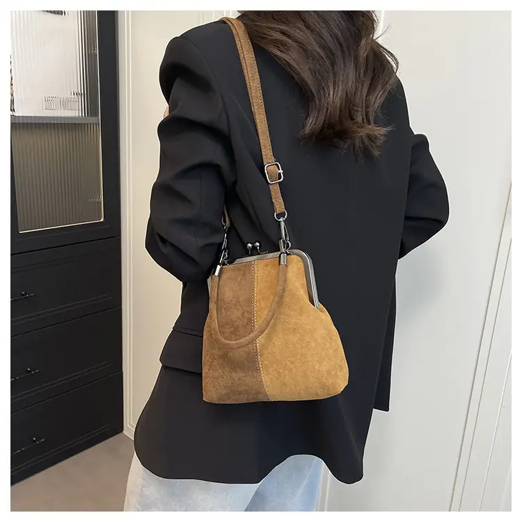 Retro Clip-On Phone Bag Women Brown Leather Commuter Shoulder Crossbody — feature 12