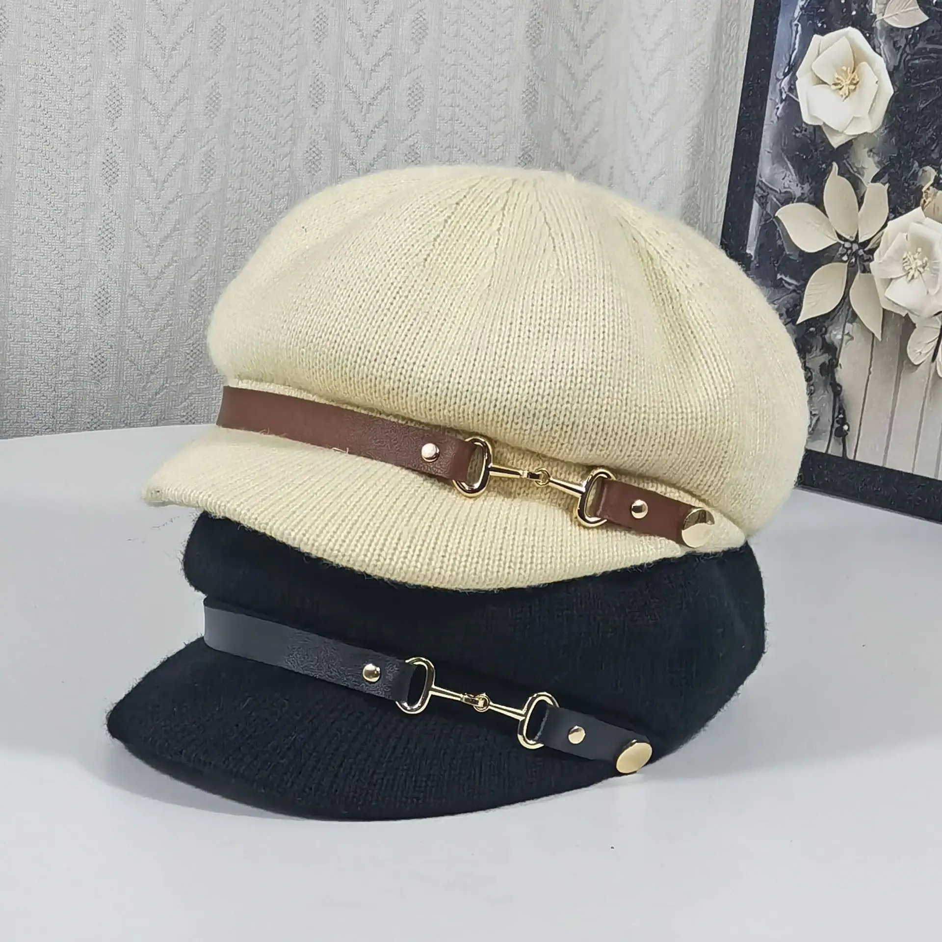 Women's Knitted Newsboy Cap Cream Navy 2025 - Image 7