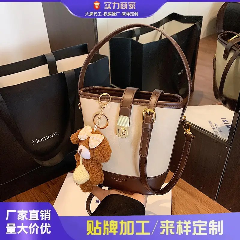 Women Retro Casual Shoulder Bag 2025 Niche Design - Image 7