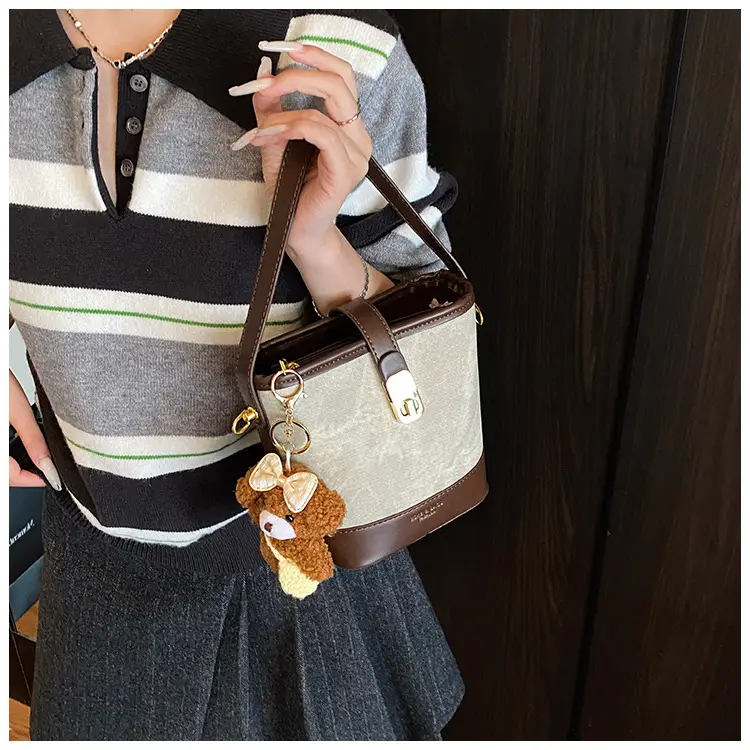 Women Retro Casual Shoulder Bag 2025 Niche Design — feature 14