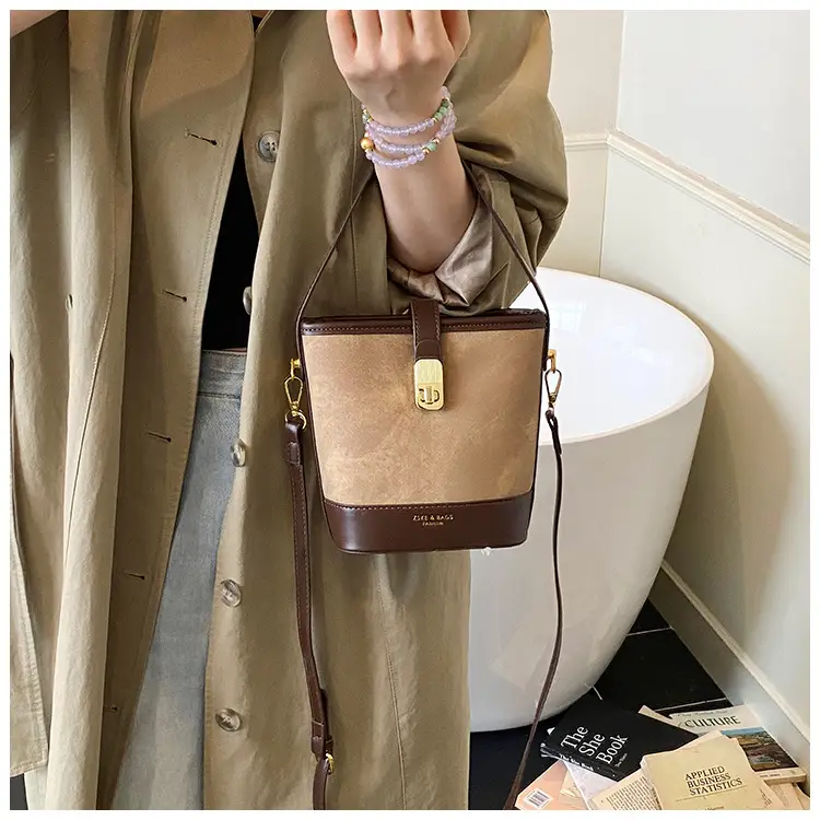Women Retro Casual Shoulder Bag 2025 Niche Design — feature 20