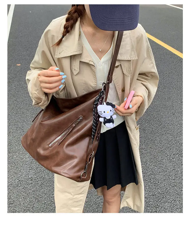 Brown Leather Shoulder Bag for Women 2025 — feature 12