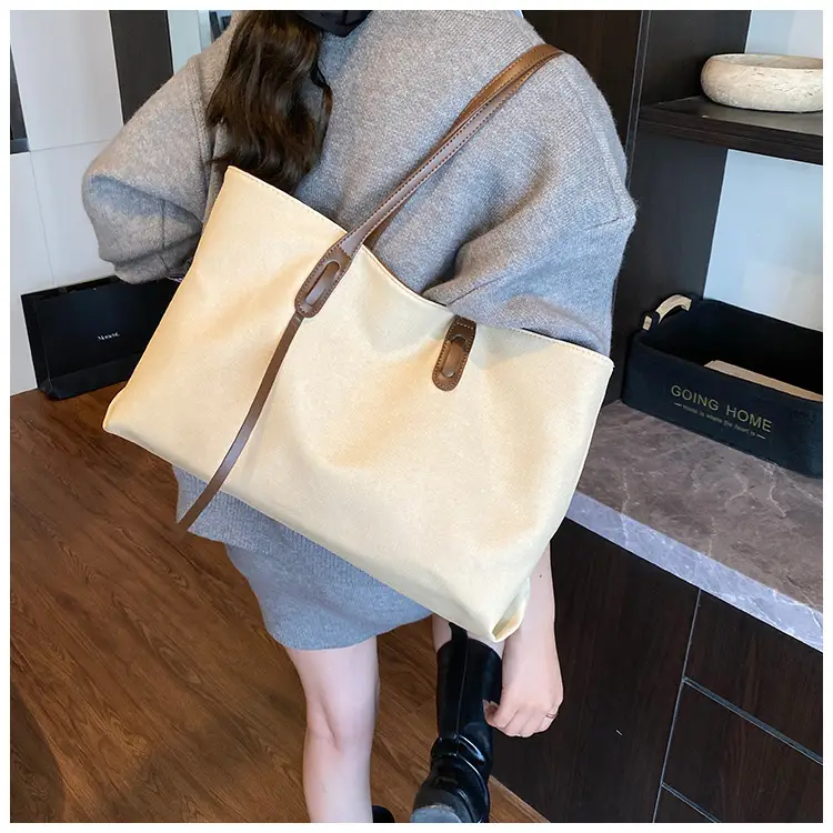 Women's Black Leather Shoulder Bag 2025 New Retro Style — feature 18