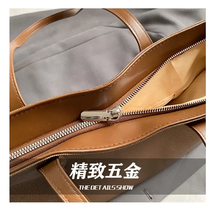 Women's Black Leather Shoulder Bag 2025 New Retro Style — feature 6