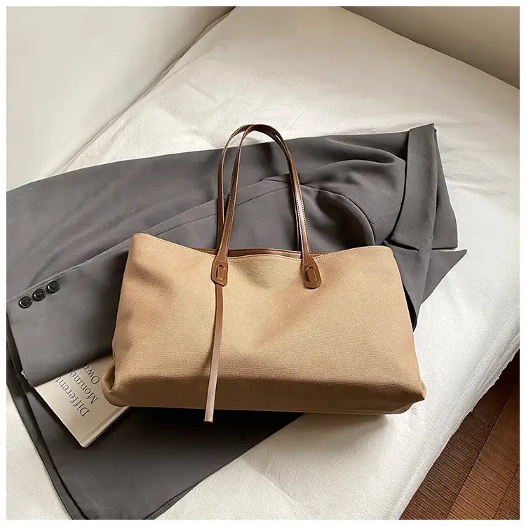 Women's Black Leather Shoulder Bag 2025 New Retro Style - Image 2