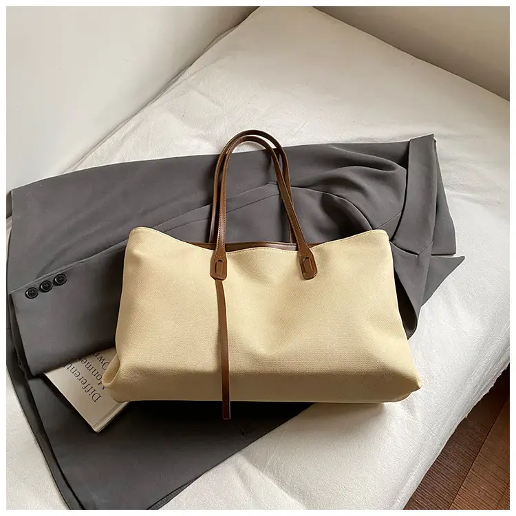 Women's Black Leather Shoulder Bag 2025 New Retro Style - Image 5