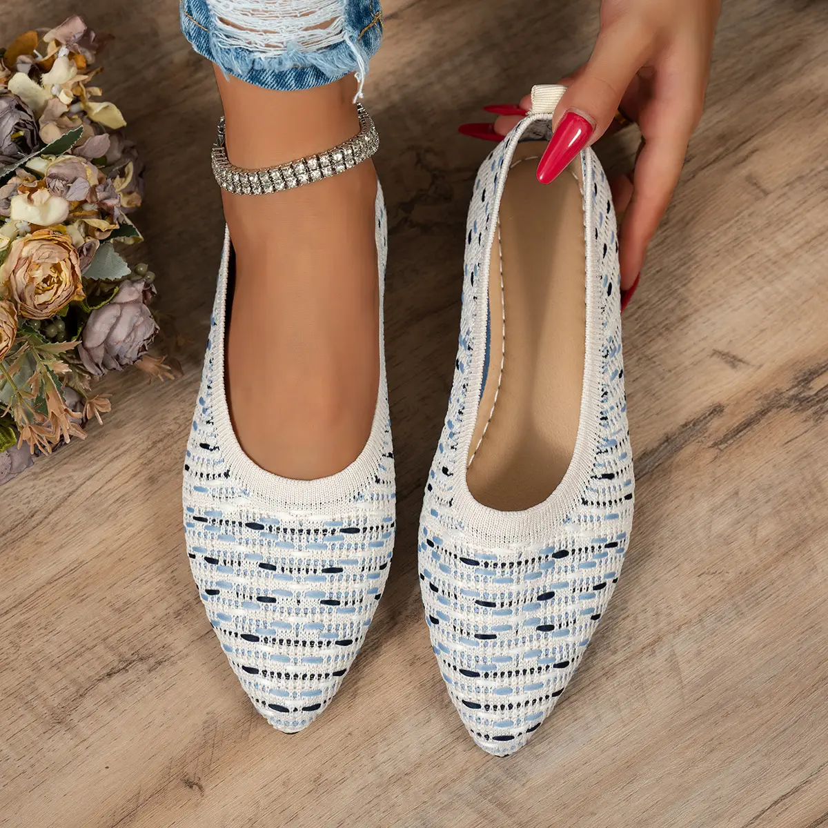 Women Knit Pointed Toe Shoes 2025 Casual Mom Style — feature 2