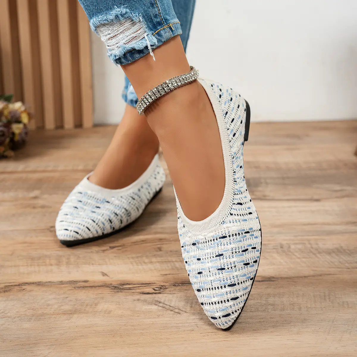 Women Knit Pointed Toe Shoes 2025 Casual Mom Style — feature 3