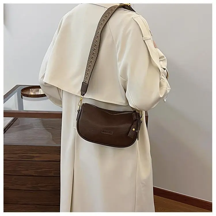 Brown Leather Shoulder Bag for Women — feature 11