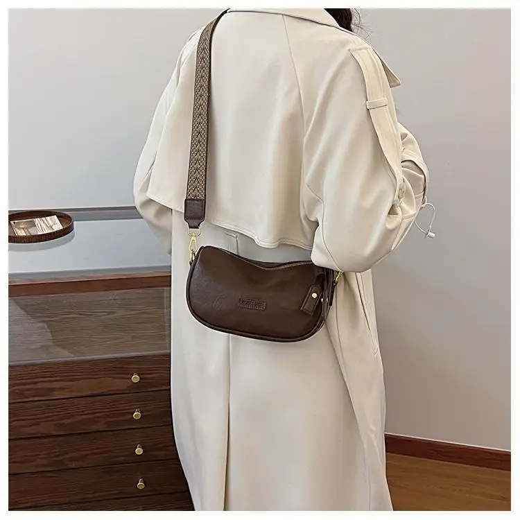 Brown Leather Shoulder Bag for Women — feature 12
