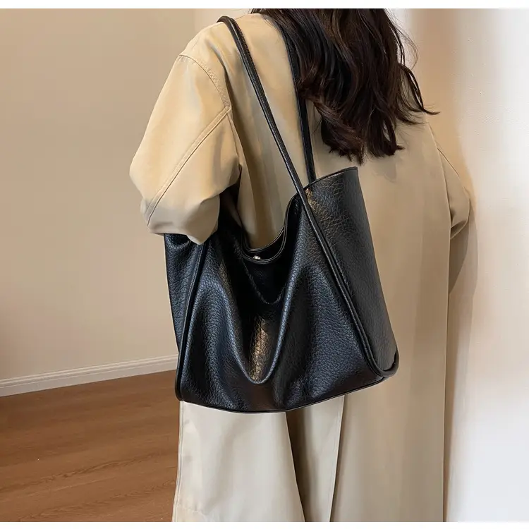 Black Crossbody Shoulder Bag for Women 2025 — feature 20
