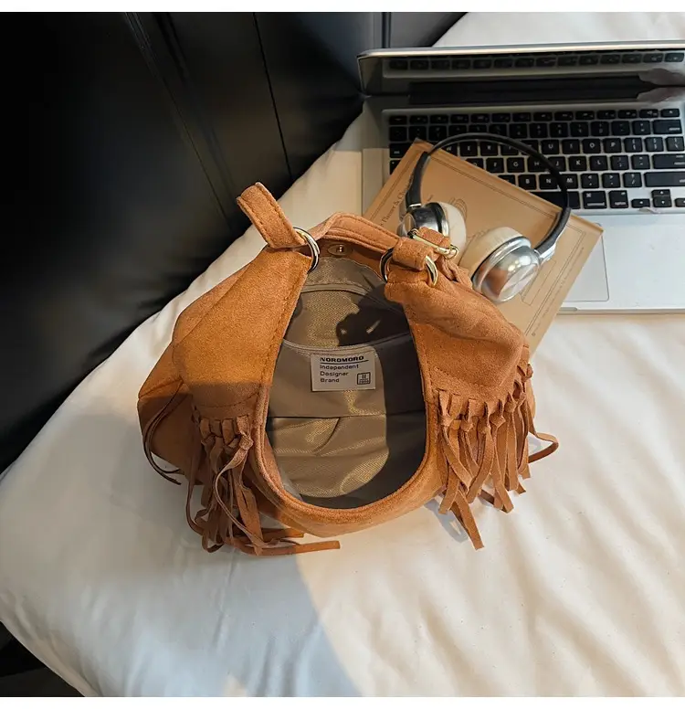 Tan Tassel Shoulder Bag for Women Large Capacity — feature 15