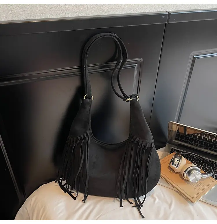 Tan Tassel Shoulder Bag for Women Large Capacity — feature 34