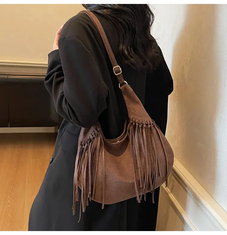 Tan Tassel Shoulder Bag for Women Large Capacity — feature 6