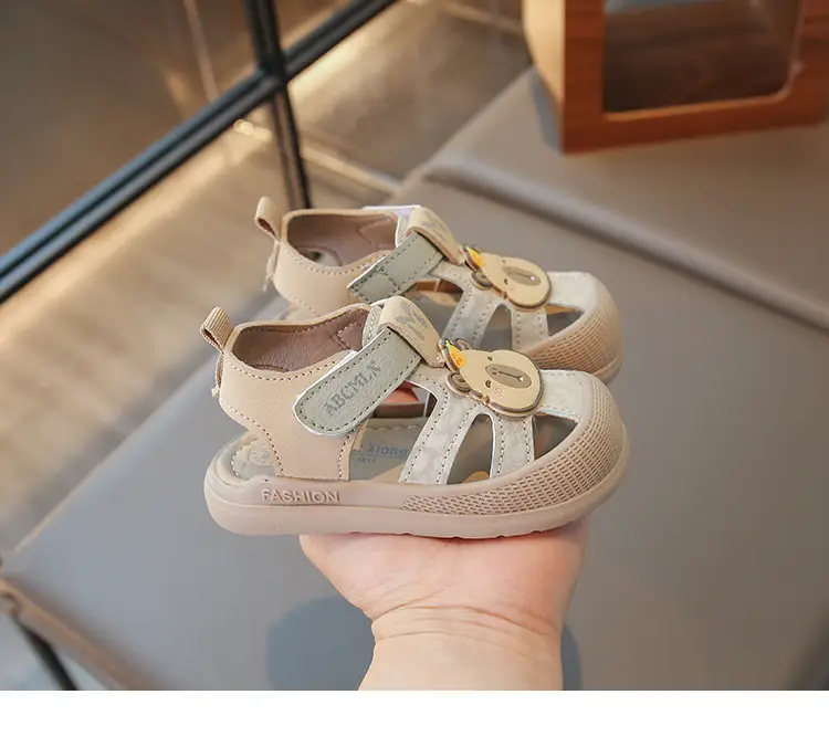 Boys' Closed-Toe Toddler Shoes 2025 Summer Sandals with Soft Non-Slip Bear Design, Korean-Style Baby Toddler Shoes for Girls — feature 11