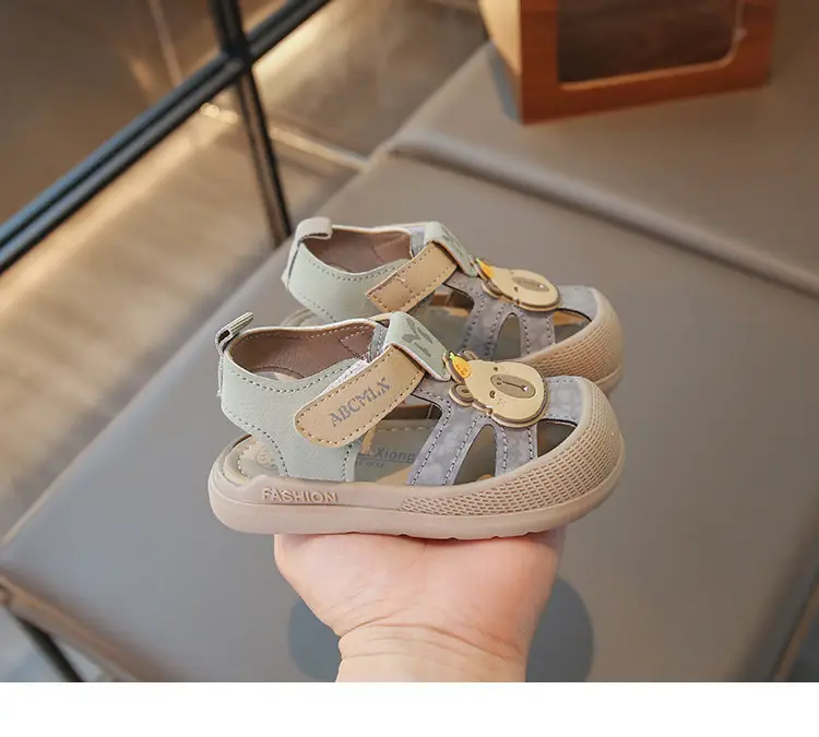 Boys' Closed-Toe Toddler Shoes 2025 Summer Sandals with Soft Non-Slip Bear Design, Korean-Style Baby Toddler Shoes for Girls — feature 14