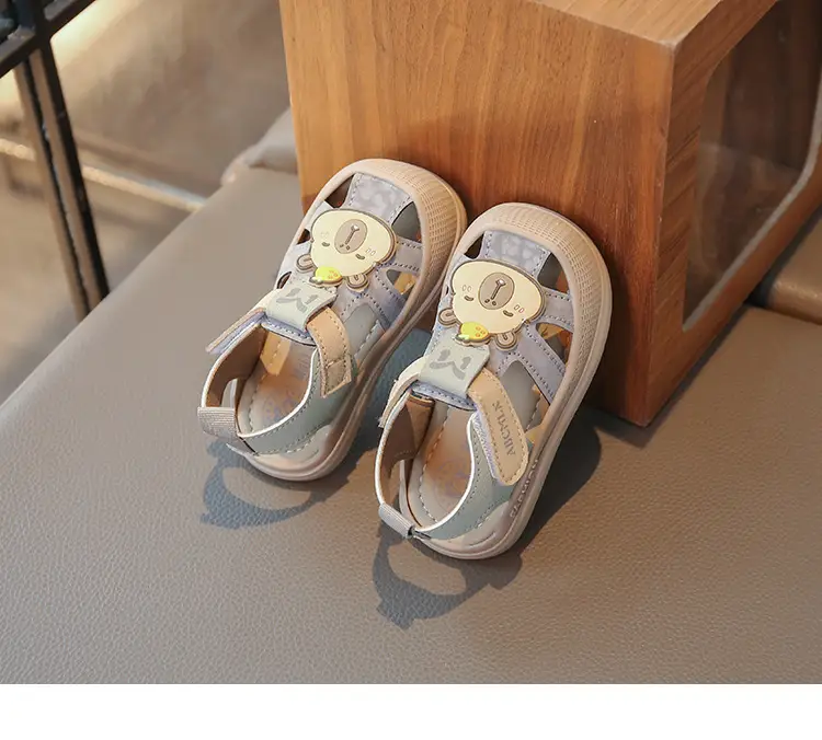 Boys' Closed-Toe Toddler Shoes 2025 Summer Sandals with Soft Non-Slip Bear Design, Korean-Style Baby Toddler Shoes for Girls — feature 15