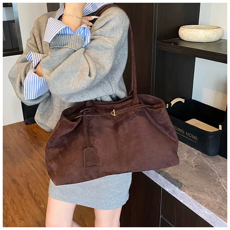 Women Large Capacity Tan Leather Tote Bag 2025 — feature 12