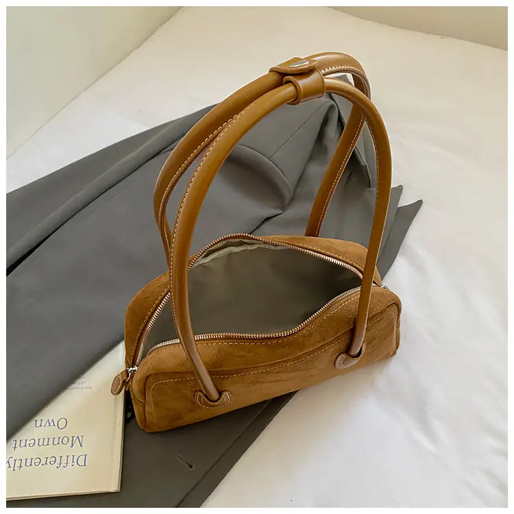 Women's Tan Leather Shoulder Bag with Gold Handles — feature 13