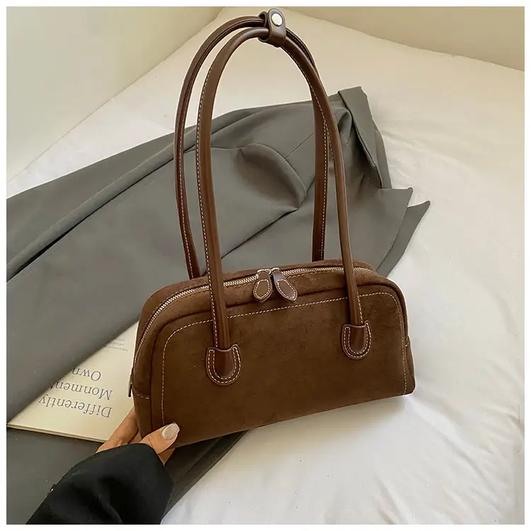 Women's Tan Leather Shoulder Bag with Gold Handles — feature 20