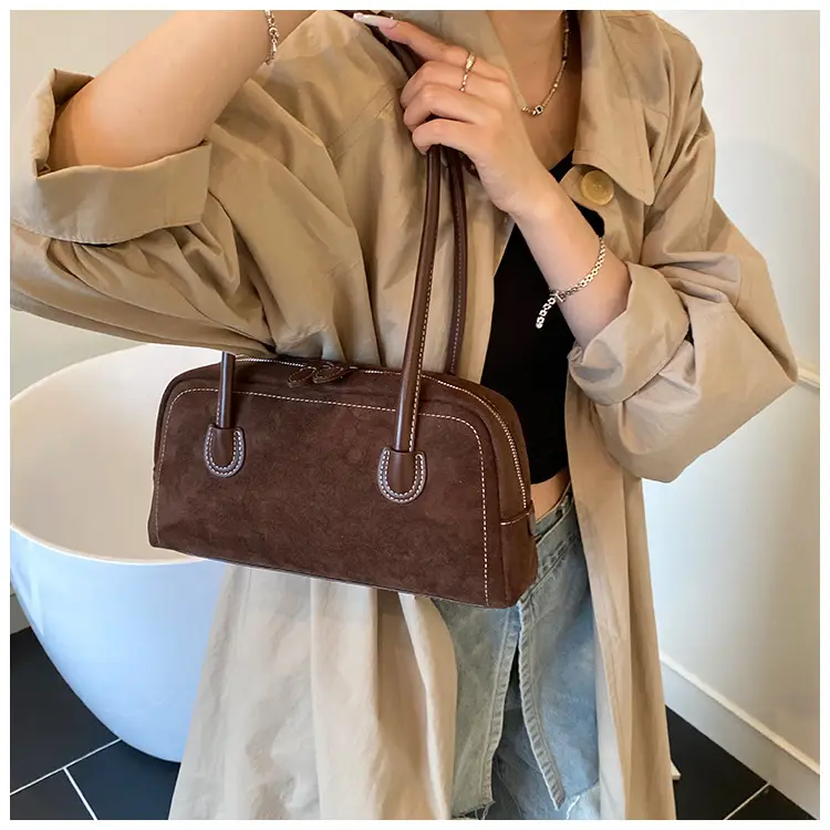 Women's Tan Leather Shoulder Bag with Gold Handles — feature 7