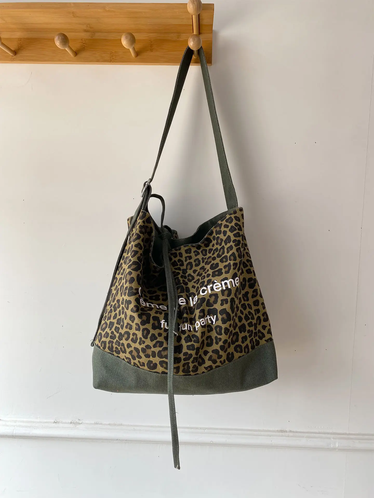 Retro Leopard Print Denim Tote Bag Double Sided Large Capacity — feature 7