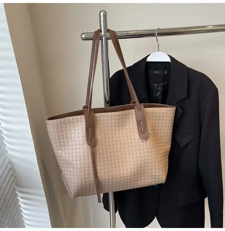 Black Crossbody Tote Bag with Embroidered Design — feature 28