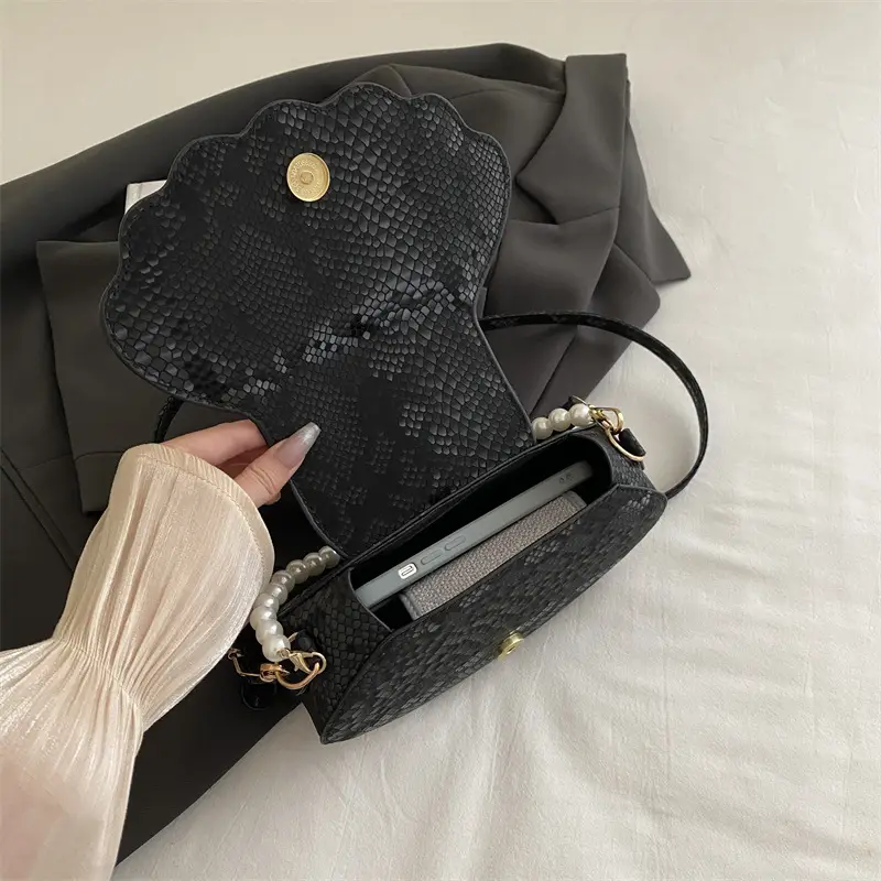 2026 Pearl Shell Handbag for Women - Image 6