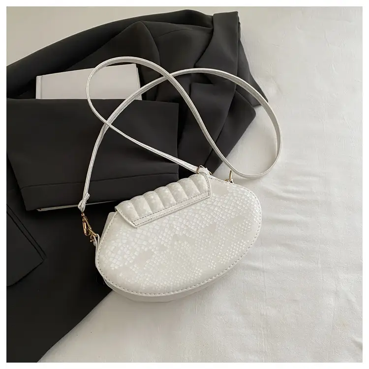 2026 Pearl Shell Handbag for Women — feature 31