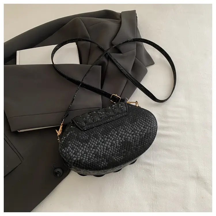 2026 Pearl Shell Handbag for Women — feature 34