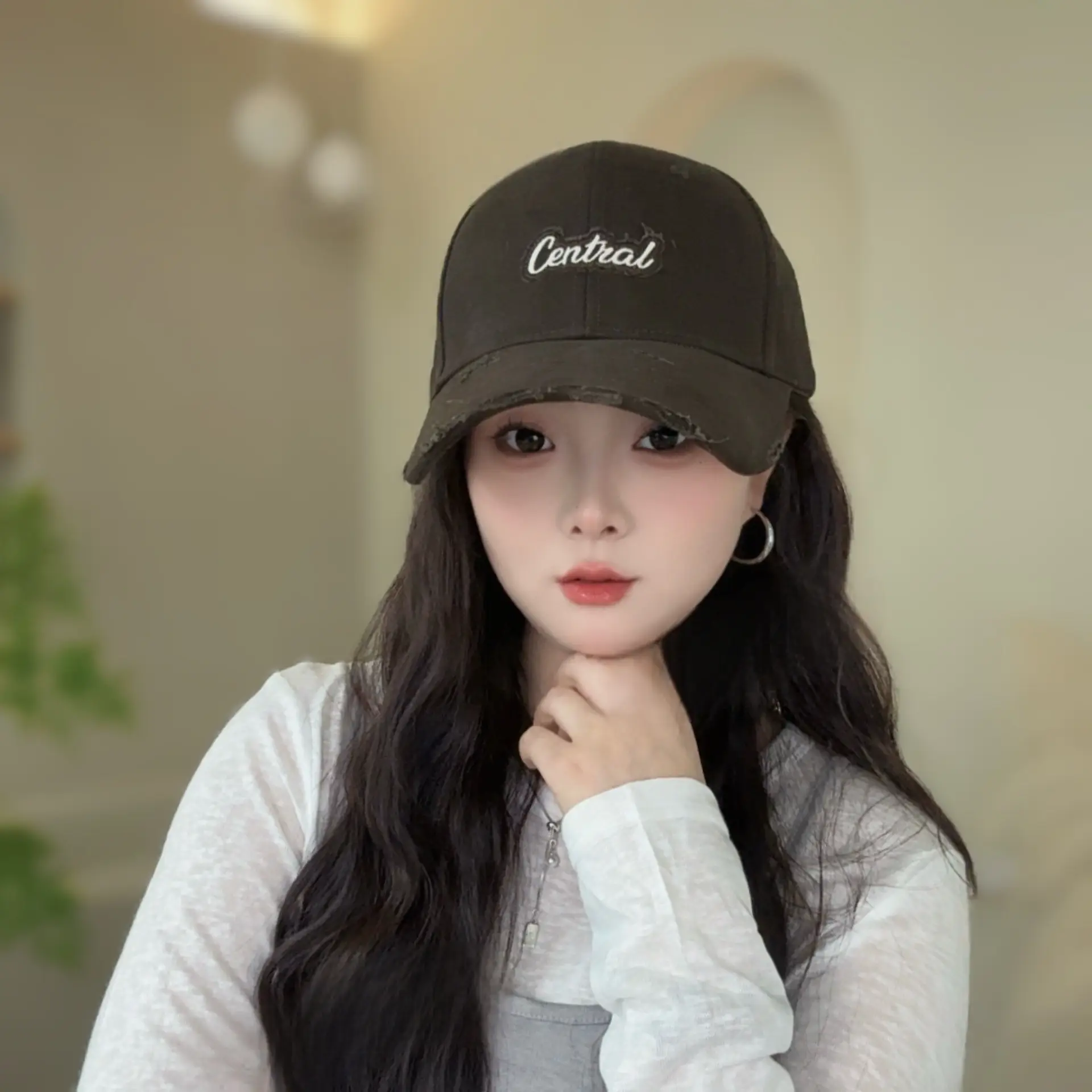 Women Ripped Baseball Cap White Spring Autumn Face Shade — feature 2