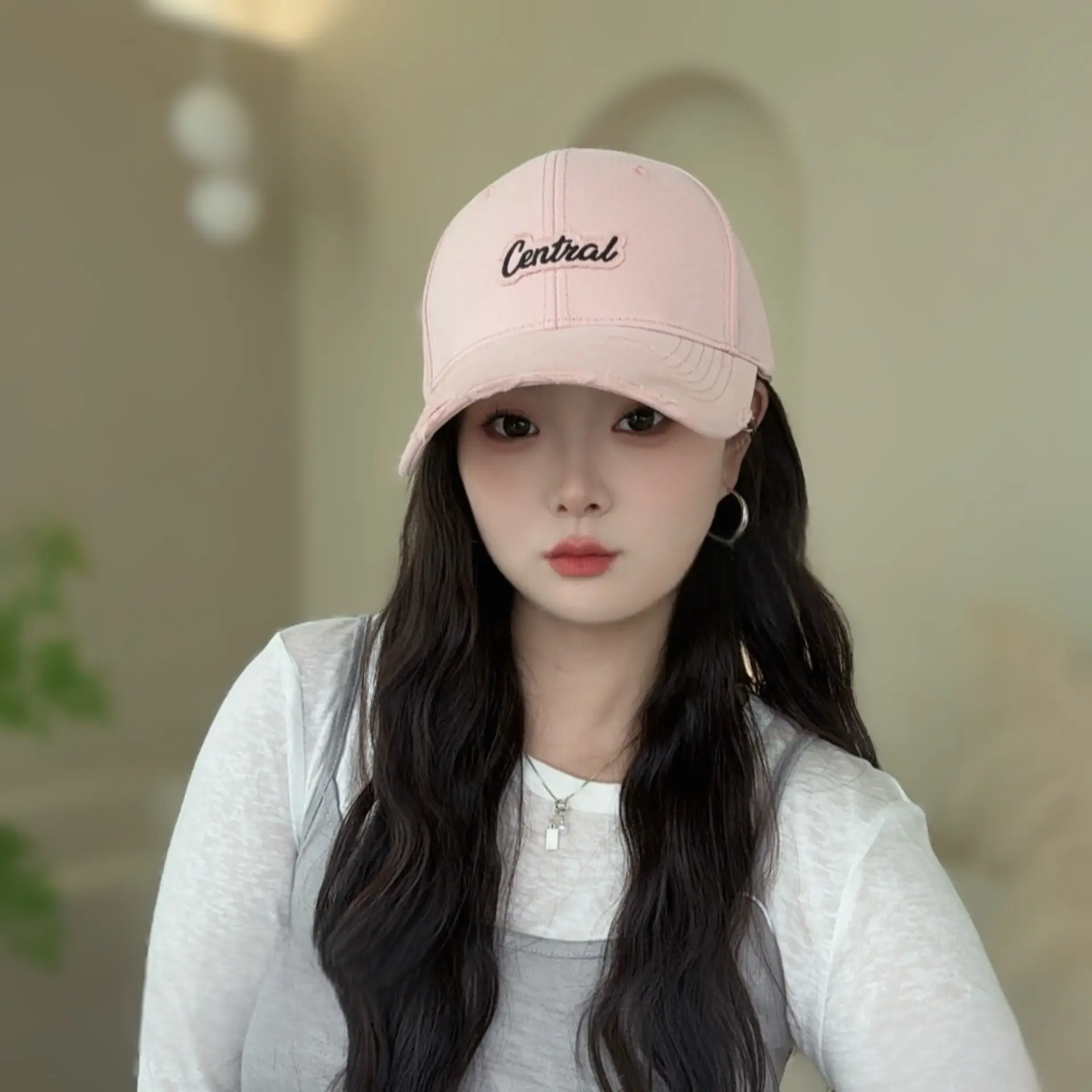 Women Ripped Baseball Cap White Spring Autumn Face Shade — feature 4