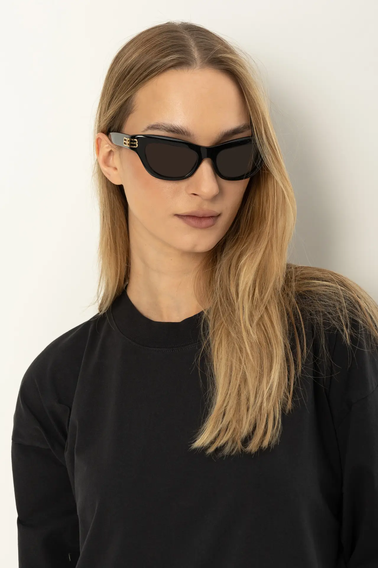 Triangular Cat-Eye Sunglasses for Women Square Round Face β feature 1